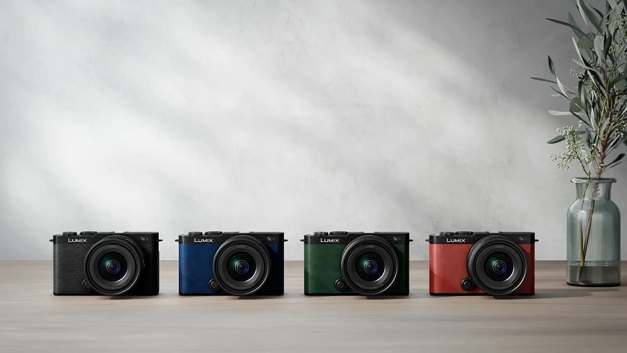 panasonic-lumix-s9 in a row